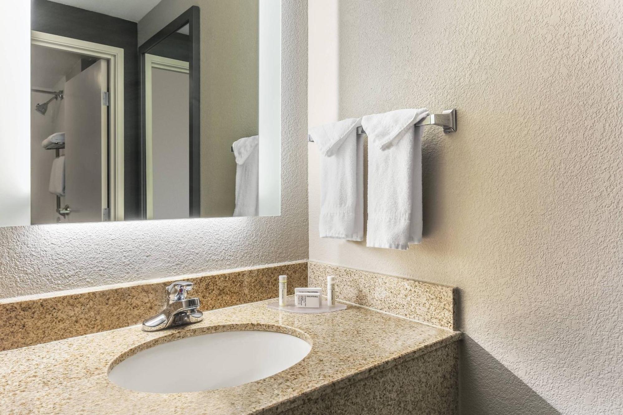 Springhill Suites By Marriott Austin Parmer/Tech Ridge Exterior foto